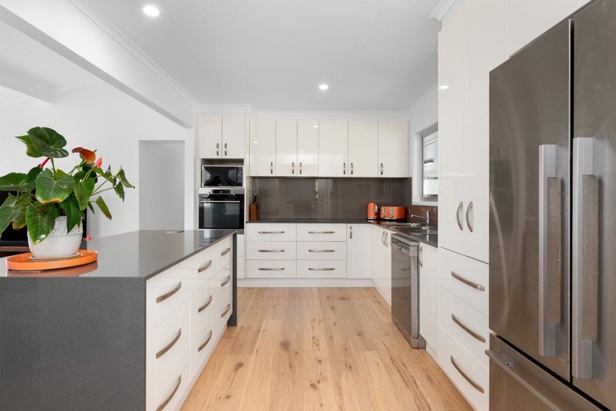L42768302-QLD-4172