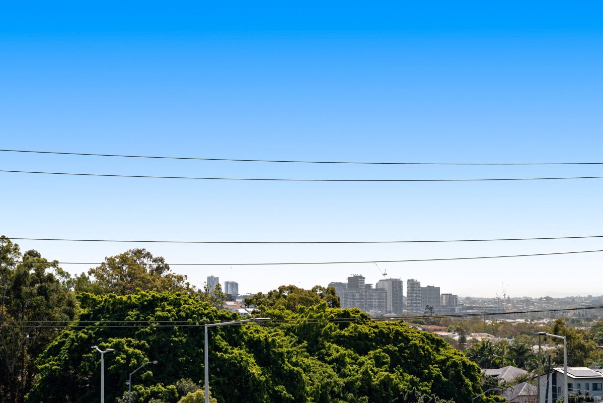 L14972161-QLD-4170