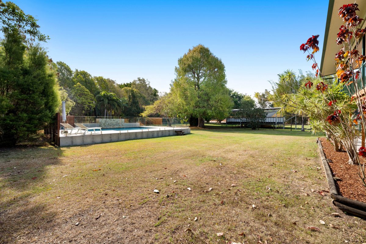 L40870451-QLD-4170