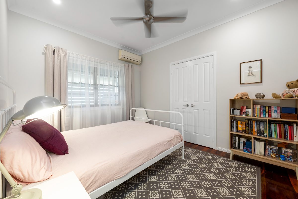 L42577634-QLD-4170