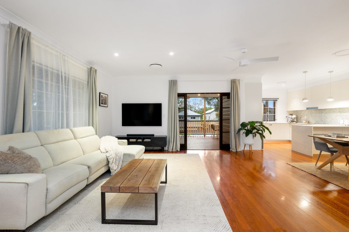 L42768700-QLD-4170