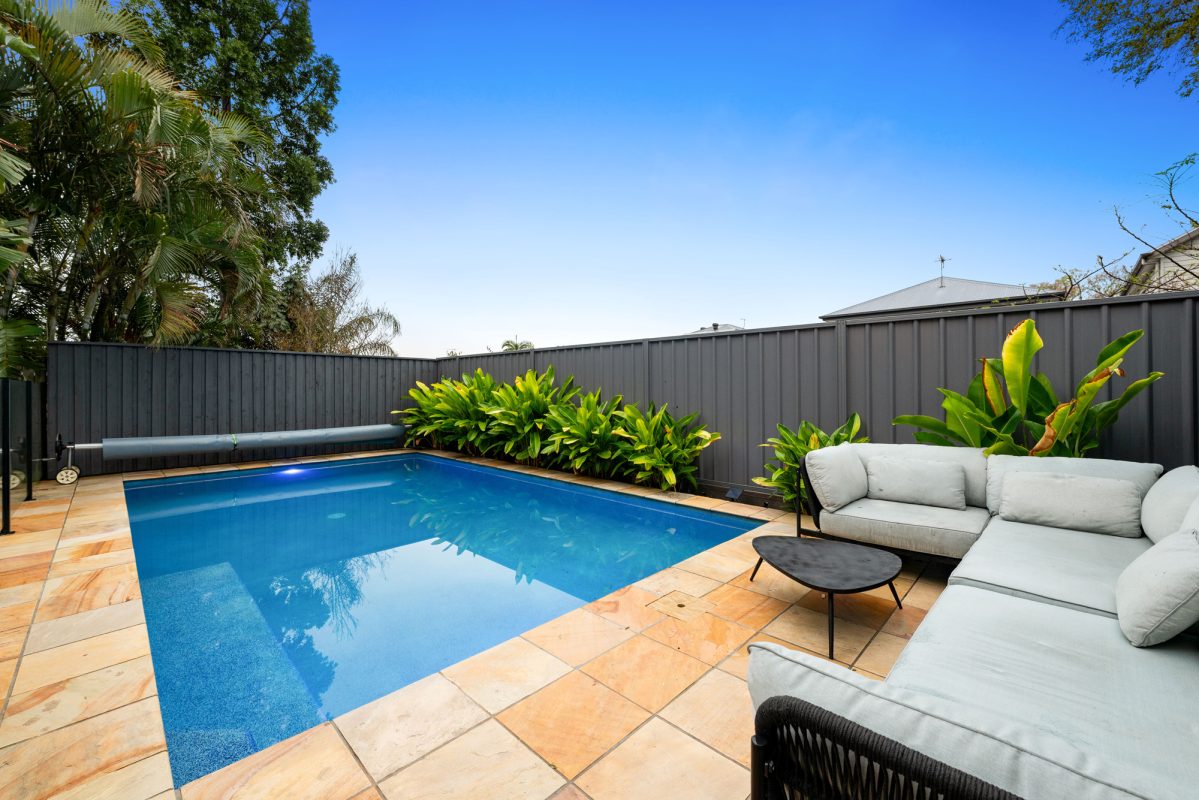 L42768700-QLD-4170