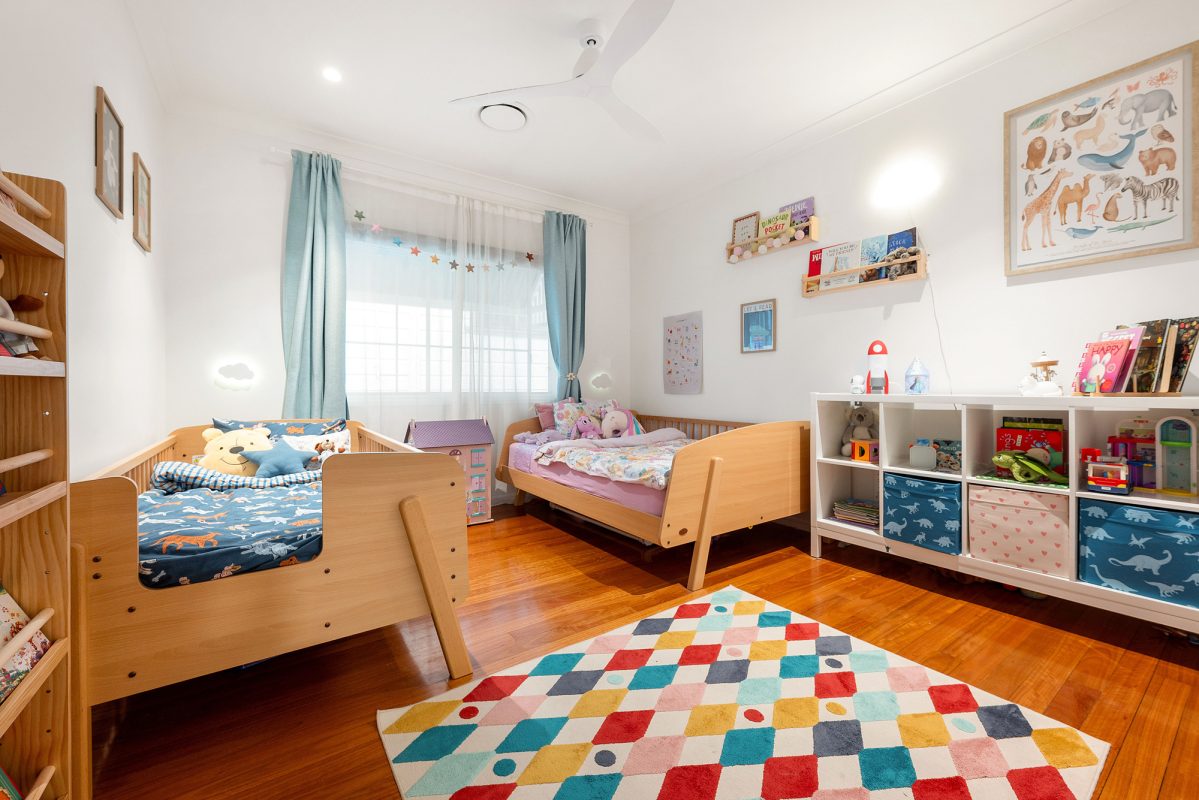 L42768700-QLD-4170
