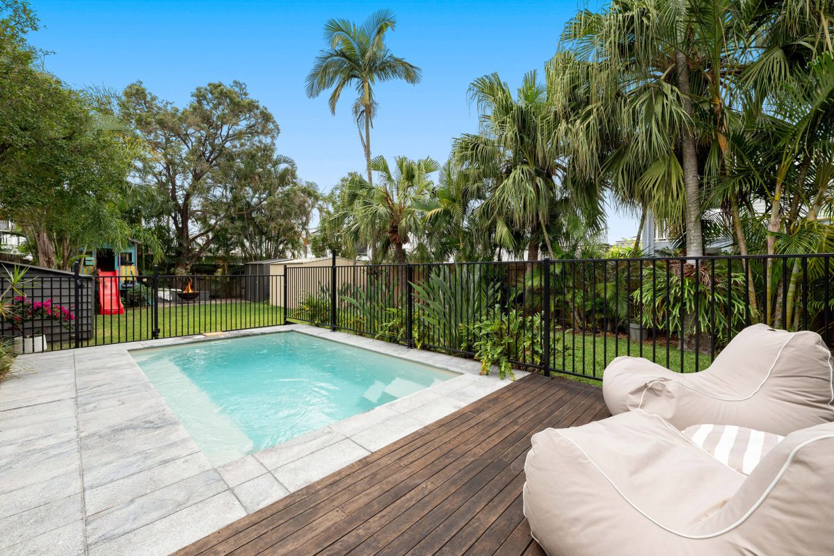 L42943154-QLD-4170