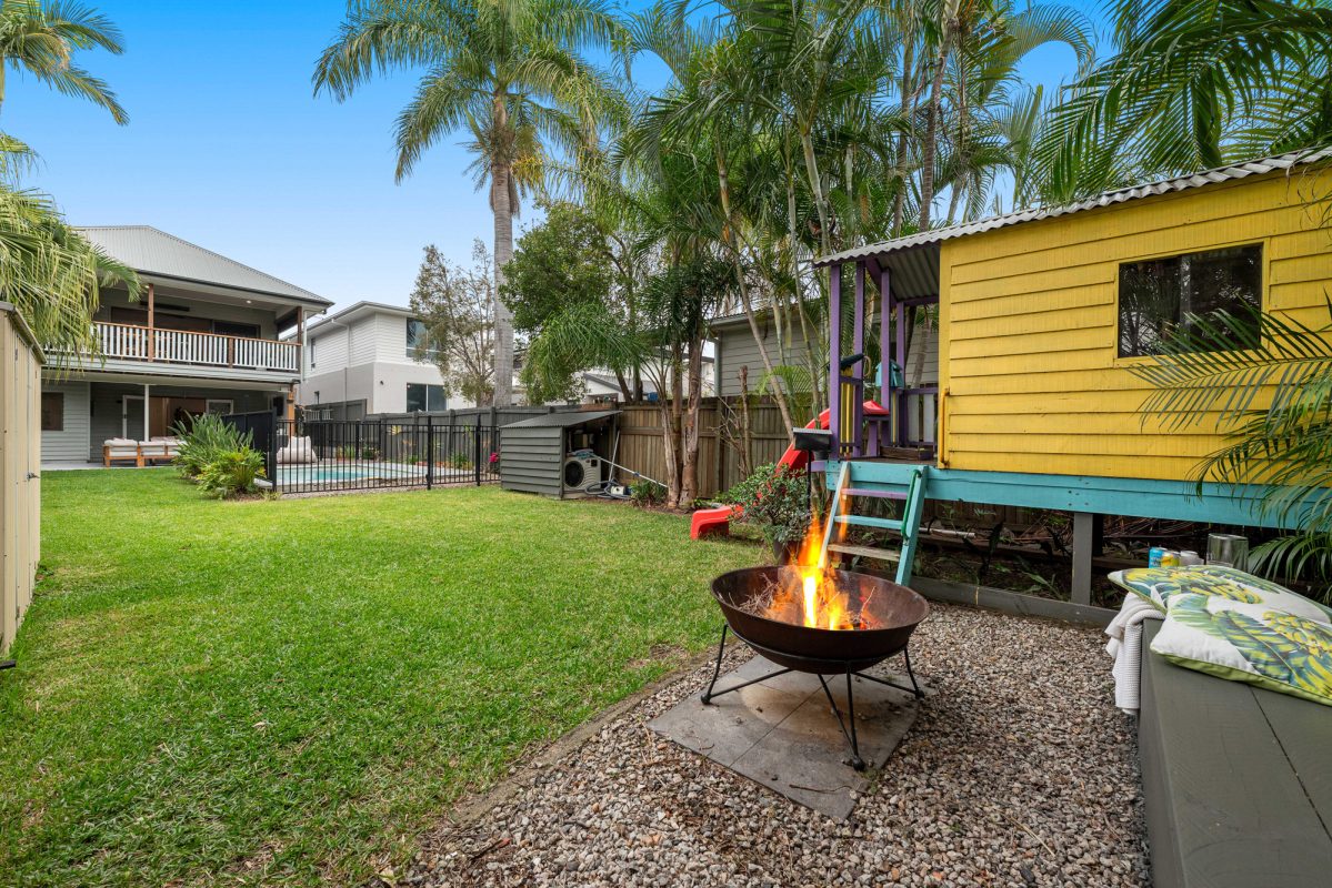 L42943154-QLD-4170